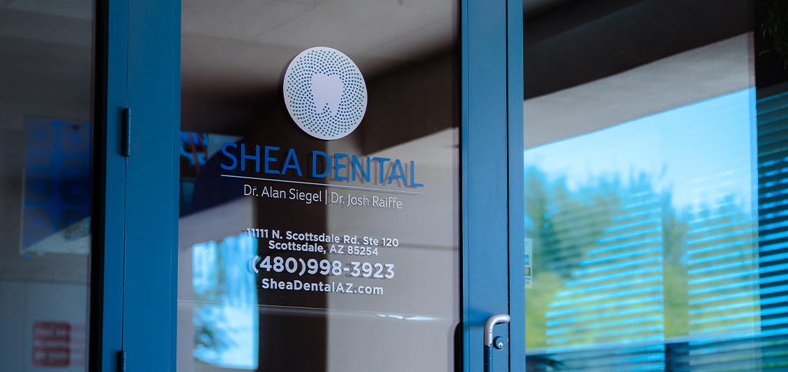Shea Dental of Scottsdale sign on outside of front door